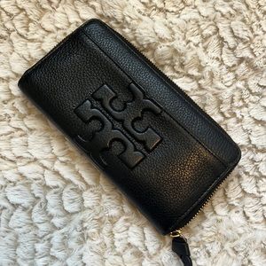 Tory Burch black leather wallet